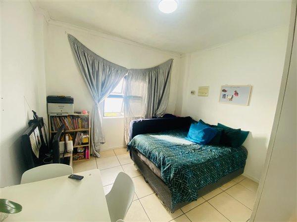 1 Bedroom Property for Sale in Kensington Western Cape